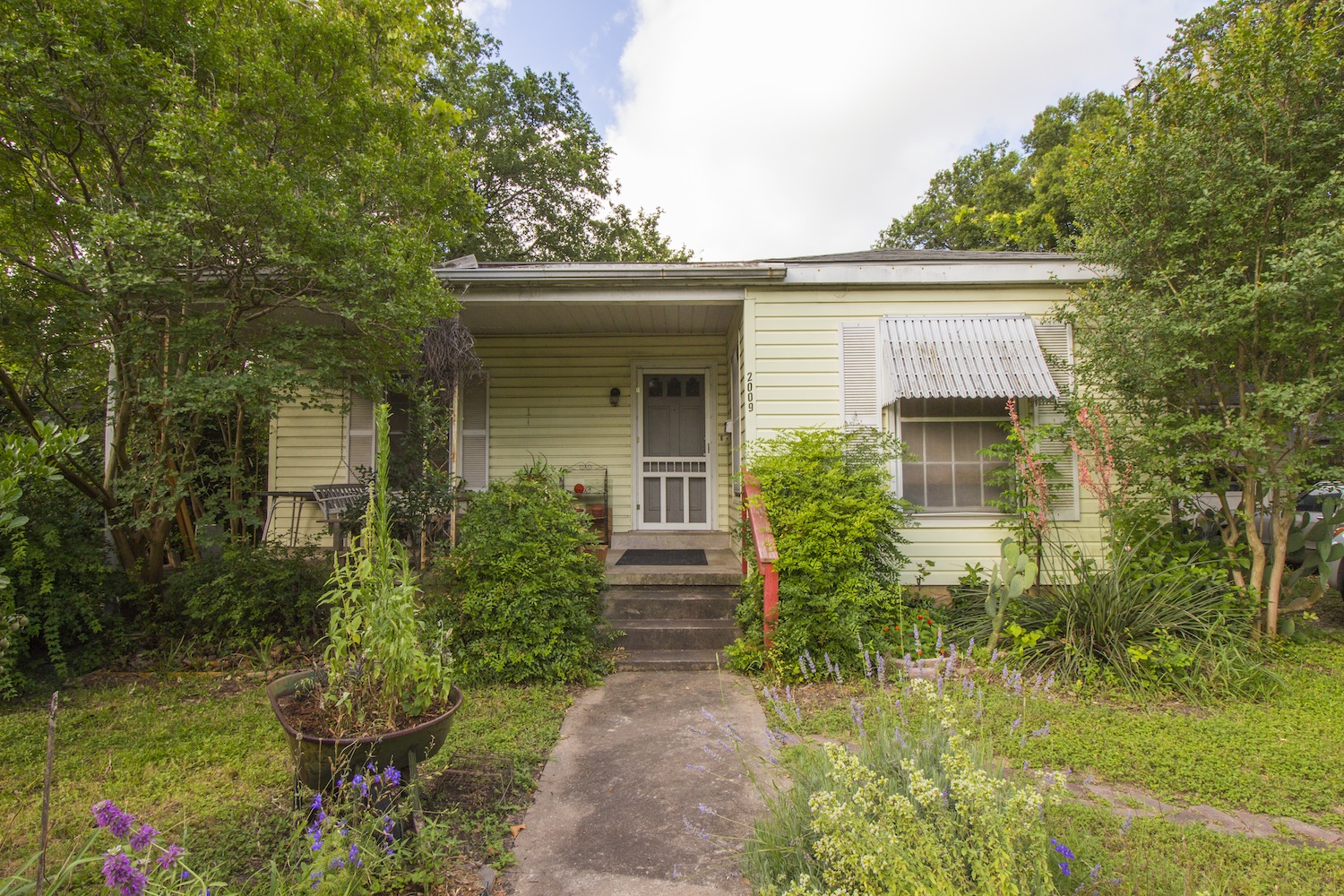 Property thumbnail image